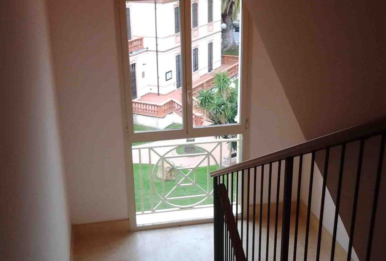 DIK211 New 2-bedroom apartment by the sea close to Sanremo 