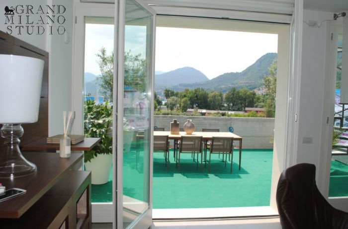 D-AU 396 Apartments with a roof swimming pool in a new residential complex on Lake Iseo 