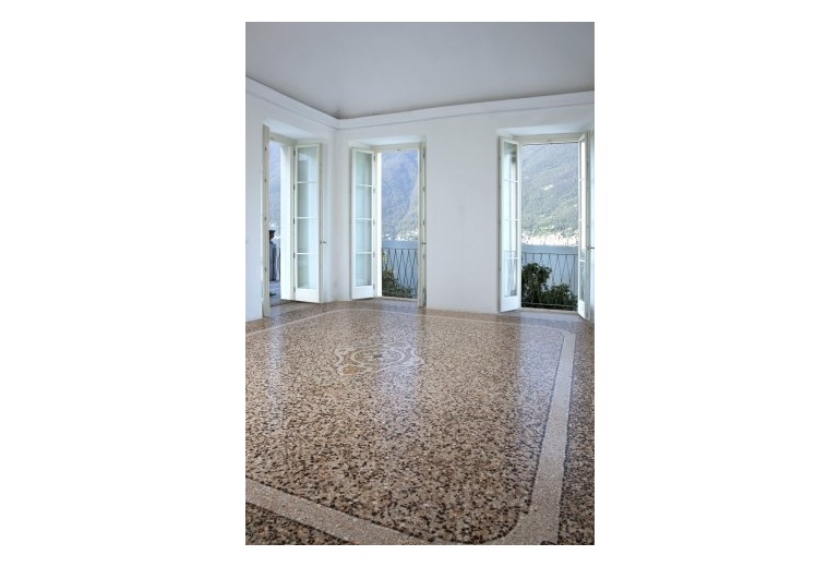 D-YK 21. New luxury villa apartment on Lake Como 