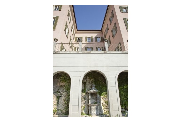 D-YK 21. New luxury villa apartment on Lake Como 