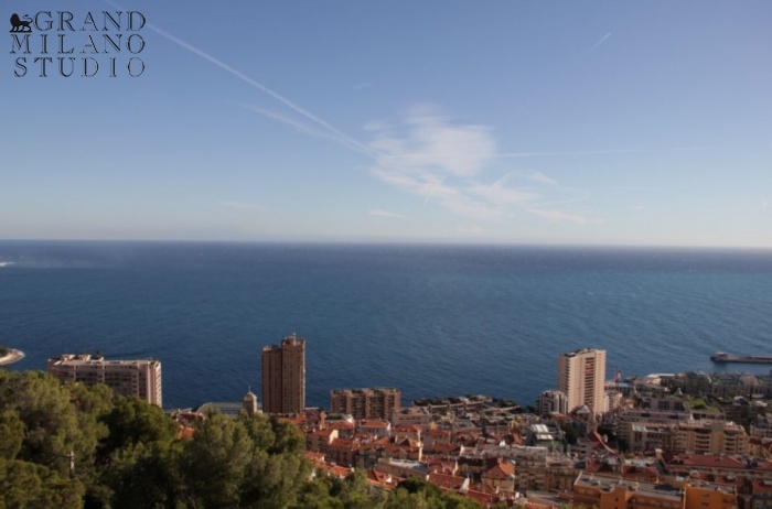Босолей. Вилла с панорамным видом на море и Монако.