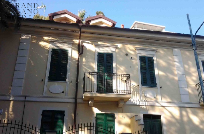 DIK151 Sanremo. New flat in the villa!