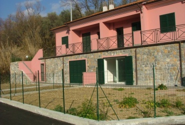 DIK17 Villa in a suburb of Imperia 