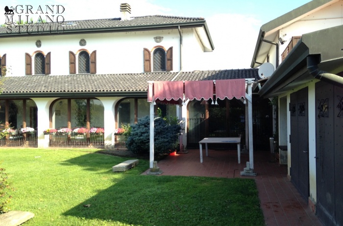  DOK 29.Splendid historical villa near Milan, Mediglia