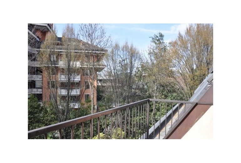 D- AU 436 Luxury apartment in a prestigious area of San Siro 