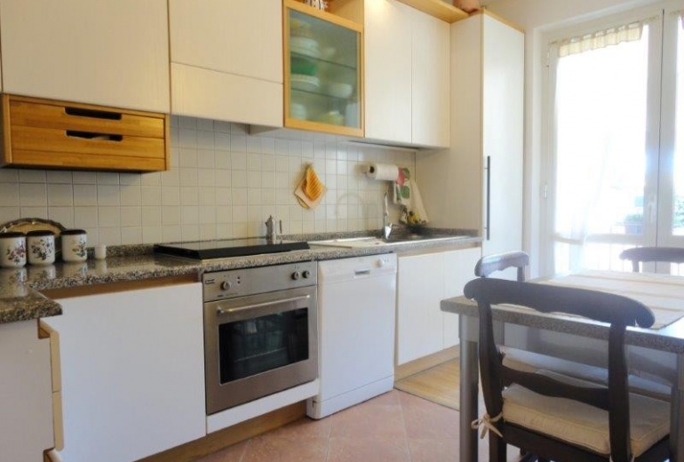 DIK199 Viareggio. Elegant apartment 100 meters from the sea!