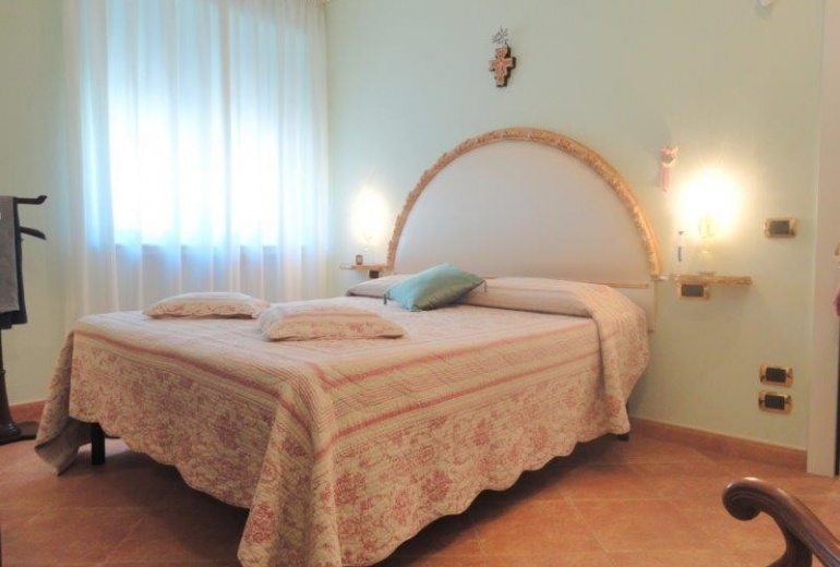 DIK199 Viareggio. Elegant apartment 100 meters from the sea!