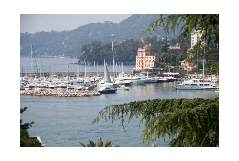 DIK209 Rapallo. Panoramic view villa apartment