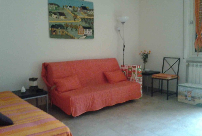 DIK219 Sanremo. Splendid apartment with garden!