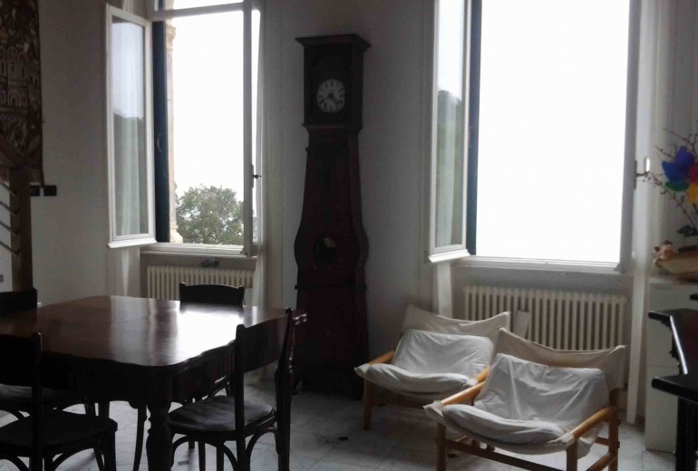 DIK220 Santa Margherita Ligure. 1st line villa apartment with a great view!