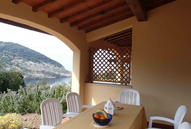 DIK227  Island Elba.Sea-view villa at 100 meters from the sea!