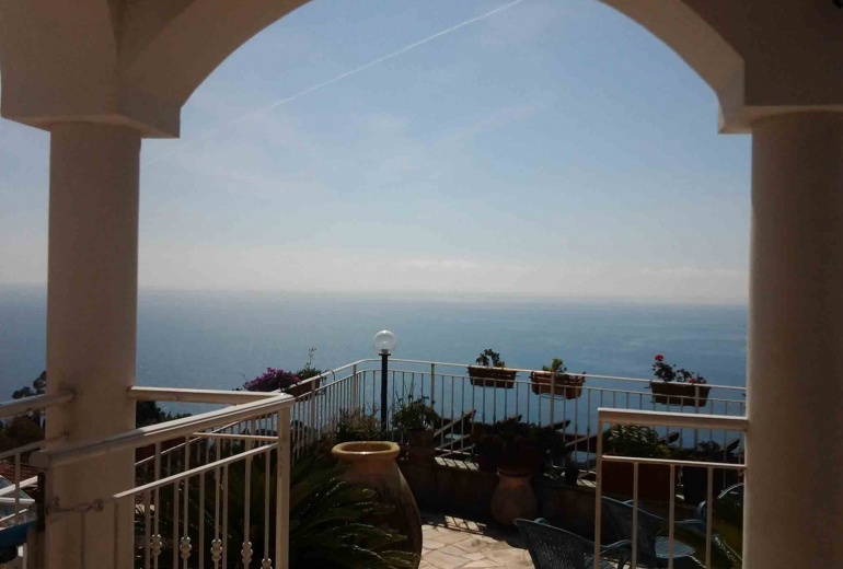 DNIK234 Panoramic villa by the sea in Ventimiglia 