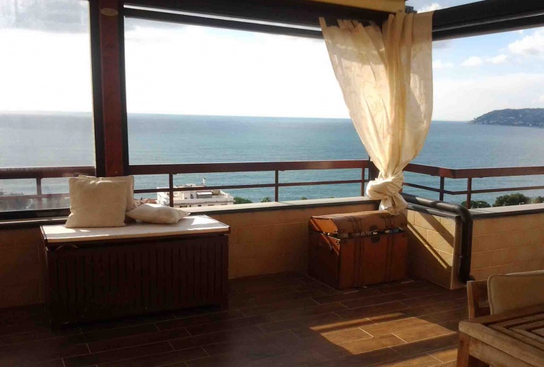 DIKN 195 Sanremo. Beautiful flat at the sea!