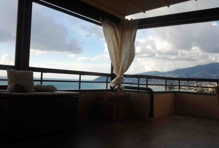 DIKN 195 Sanremo. Beautiful flat at the sea!