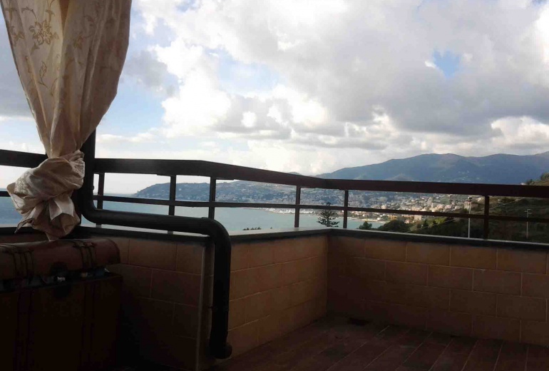 DIKN 195 Sanremo. Beautiful flat at the sea!