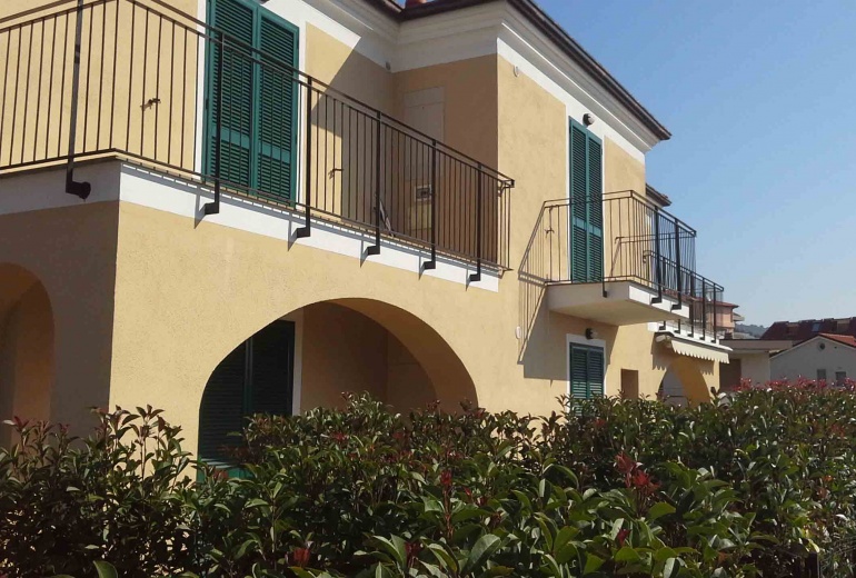 DIK253 Riva Ligure. New apartments with 2/3 bedrooms : 100 meters from the sea!