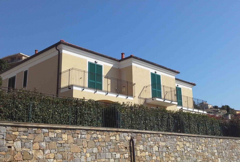 DIK253 Riva Ligure. New apartments with 2/3 bedrooms : 100 meters from the sea!