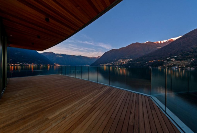 D-YK 84 Apartment overlooking Lake Como 