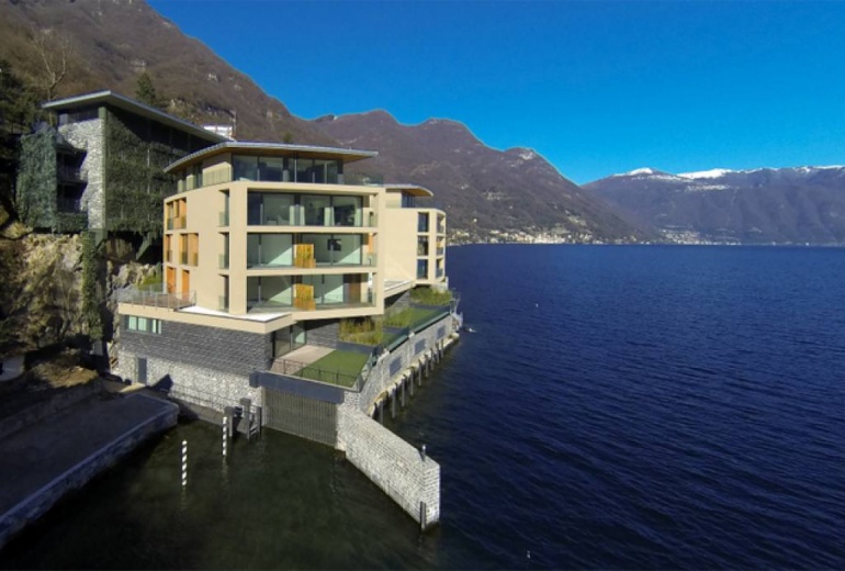 D-YK 84 Apartment overlooking Lake Como 