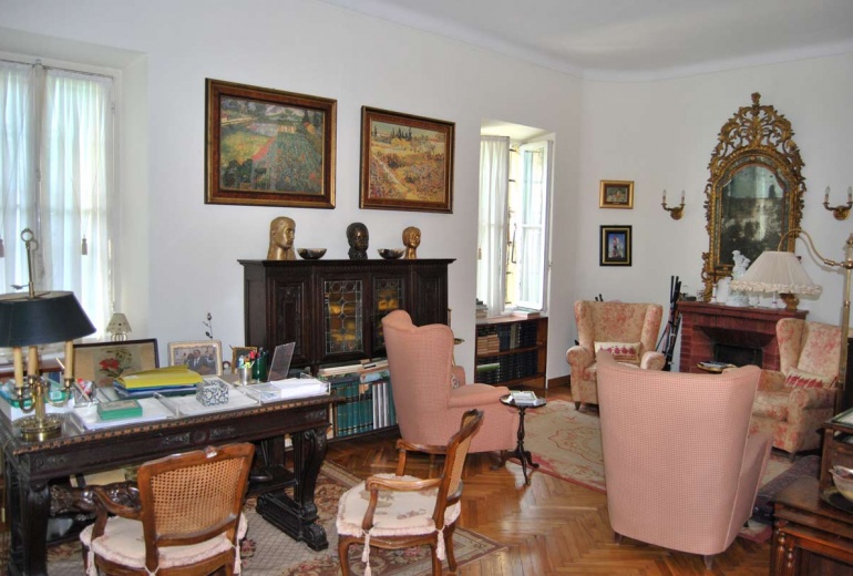 AIK2 Sanremo. Charming historical villa with garden!