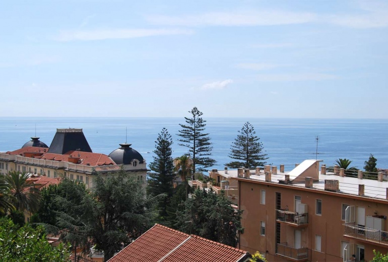 AIK2 Sanremo. Charming historical villa with garden!