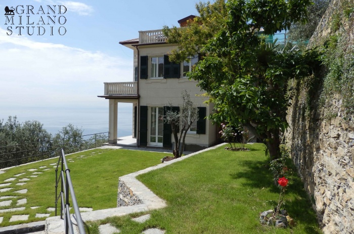 D-YK 99 A luxury villa in San Rocco, Portofino 