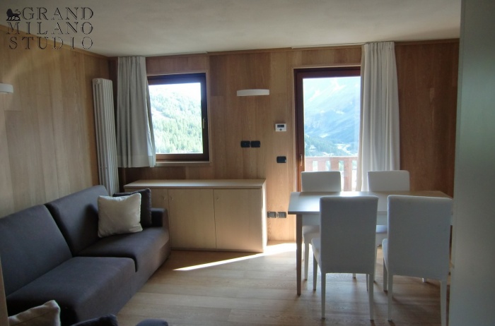 D-OK 13 Apartment in Cervinia, a popular resort town 