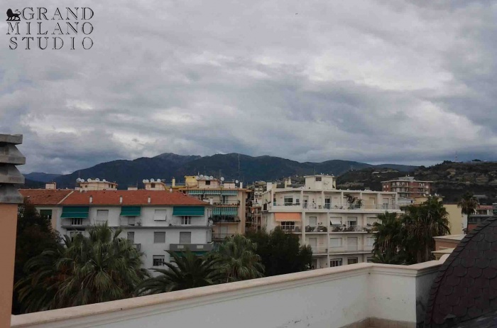 DIK154 New panoramic view penthouse in Sanremo 