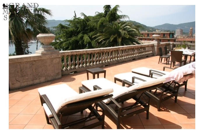 DIK209 Rapallo. Panoramic view villa apartment