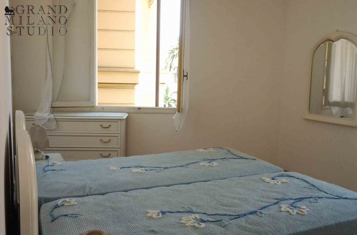 DIK218 3-bedroom spacious apartment in Sanremo city centre 