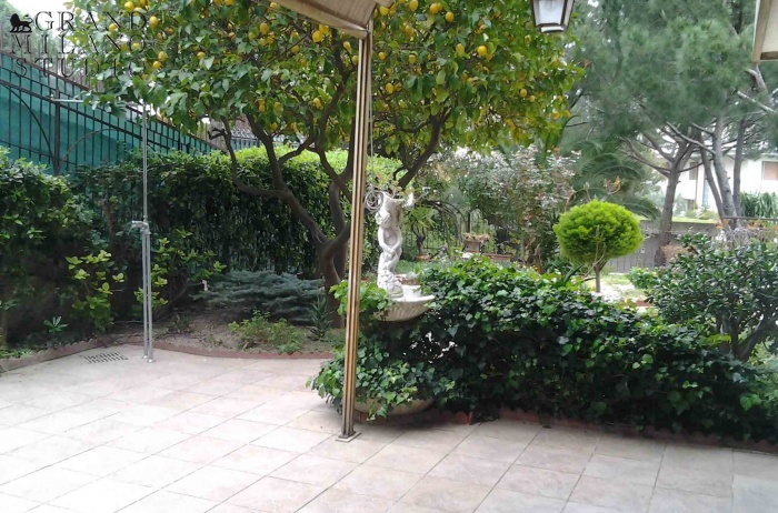 DIK219 Sanremo. Splendid apartment with garden!