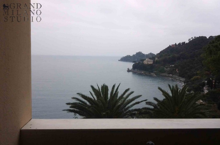 DIK220 Santa Margherita Ligure. 1st line villa apartment with a great view!