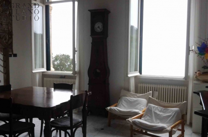 DIK220 Santa Margherita Ligure. 1st line villa apartment with a great view!