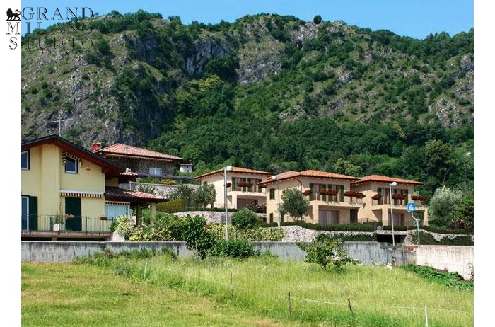 D-LB106 3-floors villas in Tremezzo 