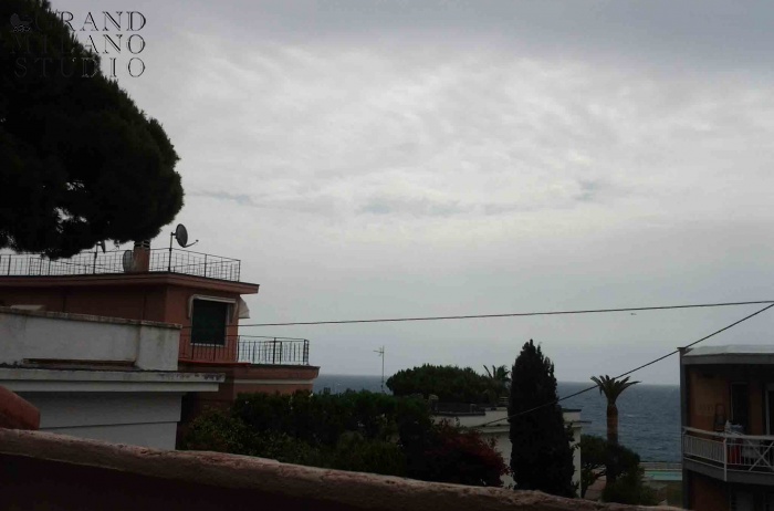 DIK232 A small villa by the sea in Sanremo 