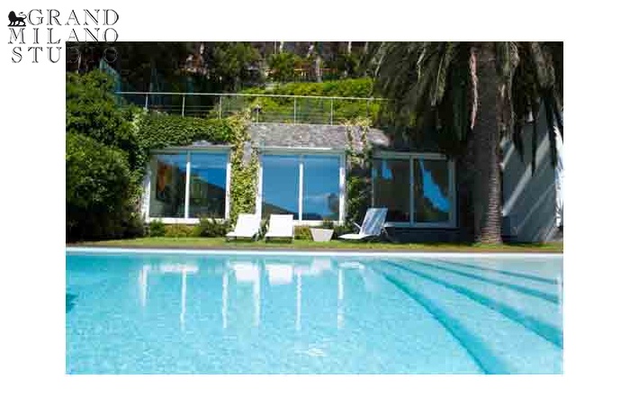 D-YK 78. Bergeggi..Modern villa with panoramic swimming pool infiniti.