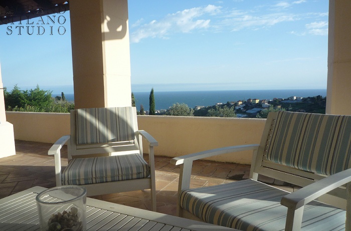 DNIK377 Sanremo. Beautiful villa with a swimming pool!