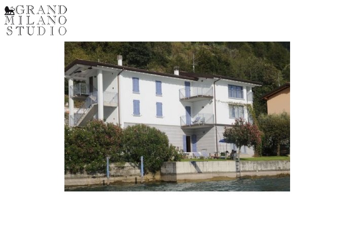 DIK255 First line! Villa on the lake Iseo!