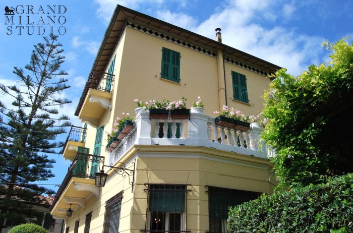 AIK2 Sanremo. Charming historical villa with garden!