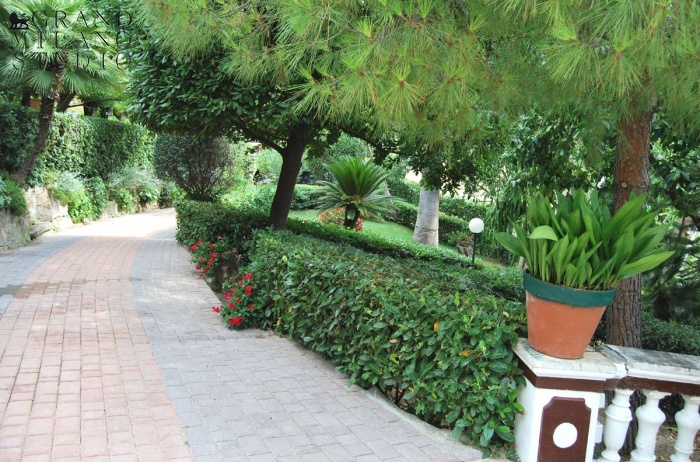 AIK2 Sanremo. Charming historical villa with garden!