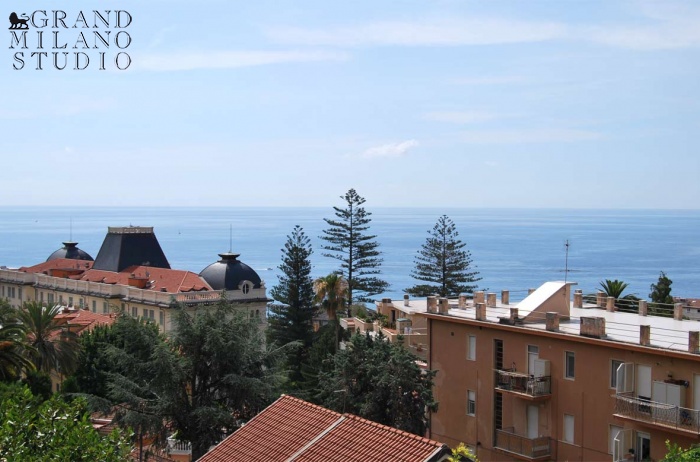 AIK2 Sanremo. Charming historical villa with garden!