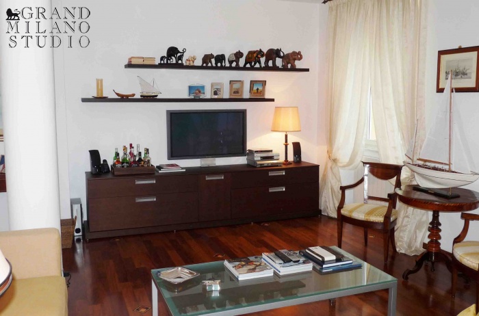 DIK258 Rapallo. Luxury apartment in a villa by the sea!