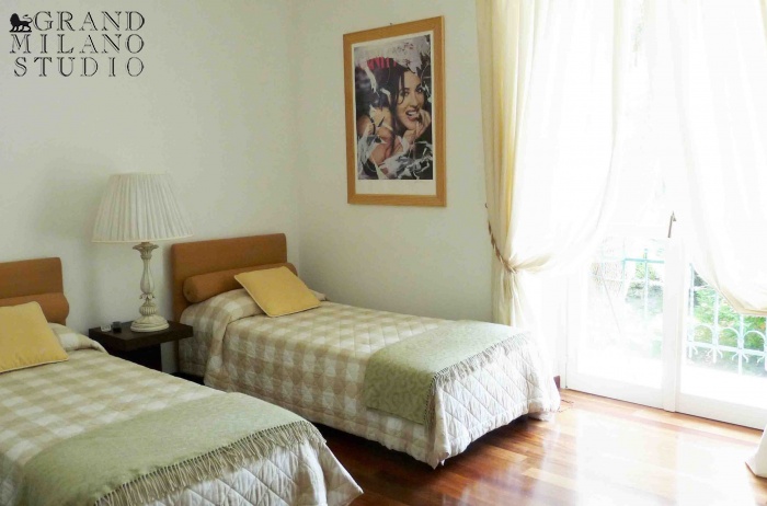 DIK258 Rapallo. Luxury apartment in a villa by the sea!