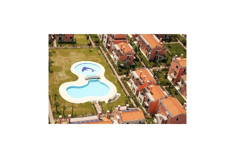 DAB-21  2- and 3-bedroom apartments in a new residential compound in Lido di Jesolo