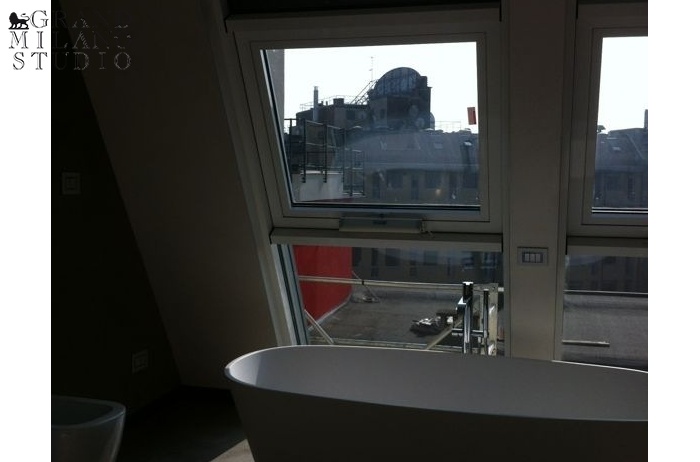 D-YK 36. Modern apartment in the heart of Milan