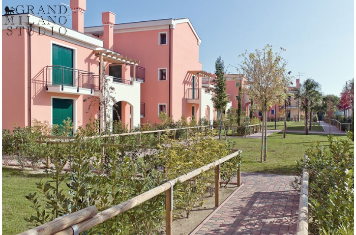 DAB-21  2- and 3-bedroom apartments in a new residential compound in Lido di Jesolo