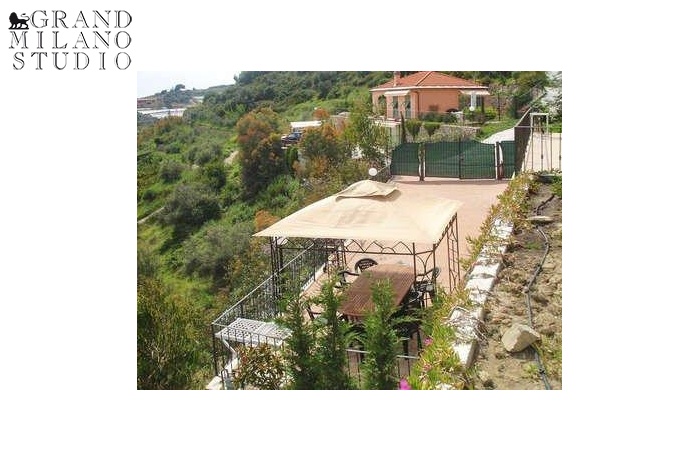 DIK3  A new villa with a stunning sea-view in Santo Stefano al Mare 