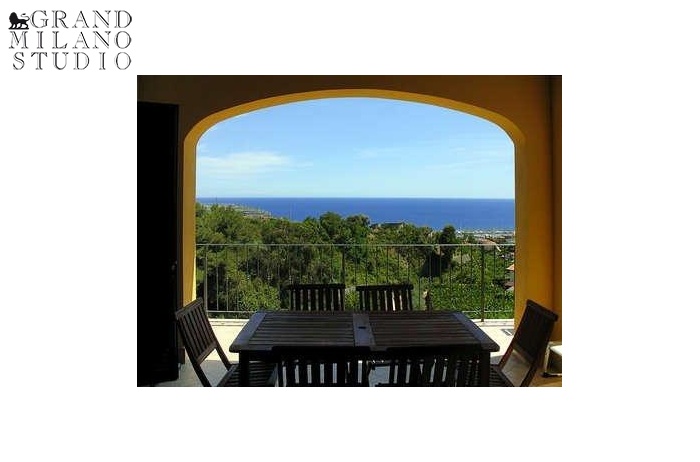 DIK3  A new villa with a stunning sea-view in Santo Stefano al Mare 