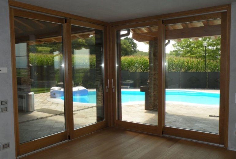 D-YK 4  A villa with a swimming pool in Peschiera del Garda 