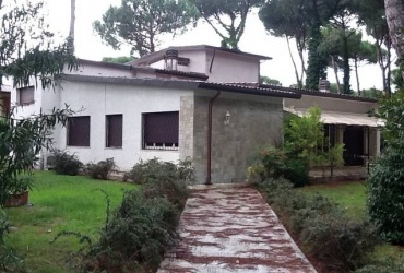 D.M.S - 290 Villa in Roma Imperiale, Forte dei Marmi 